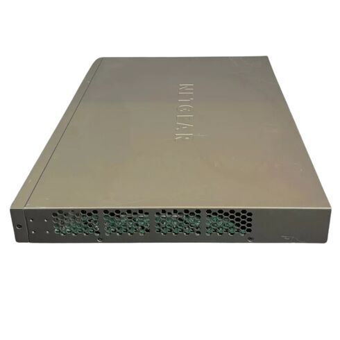 XS728T-100NES Netgear 28 Ports L3 Switch